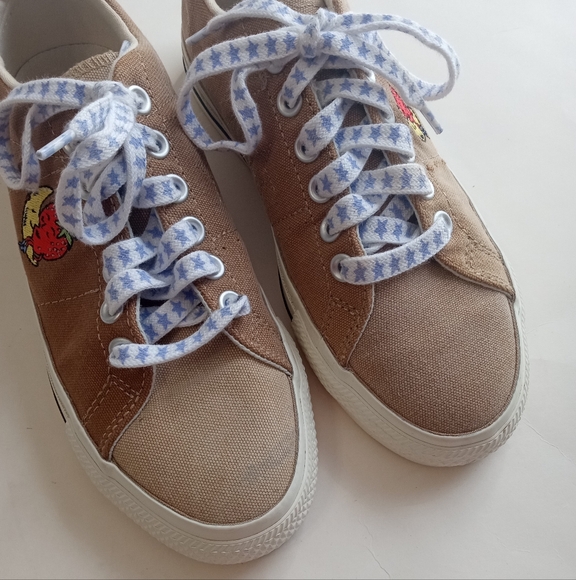 Converse Sky High Farm Strawberry Moon Women's Sneakers 7.5 - Picture 9 of 10